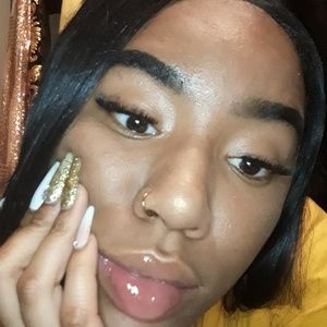 Meet your Posher, Karah